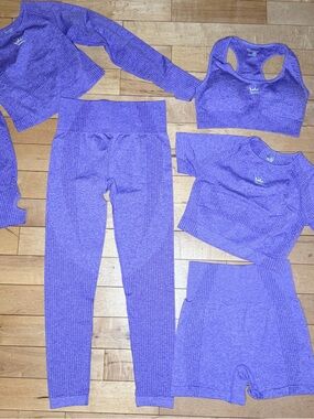 Royal Athletics 5 Piece Seamless Yoga Set Purple Women’s M